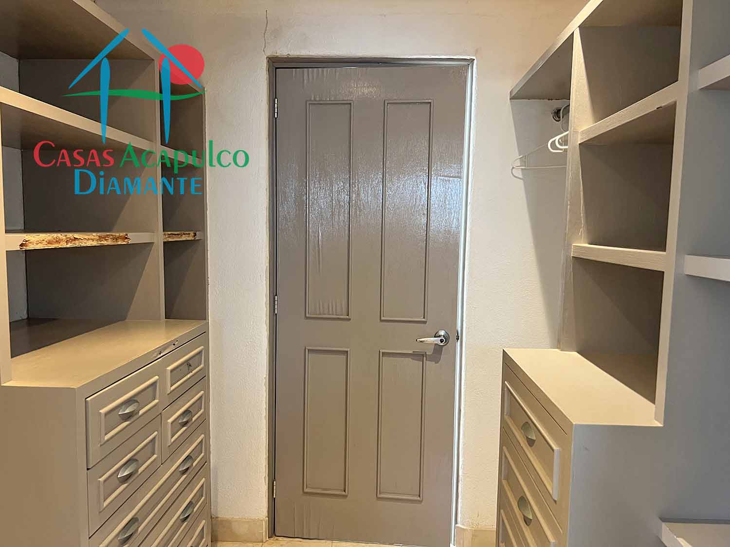 Son Vida Barbados 4 - Recámara cuatro 8